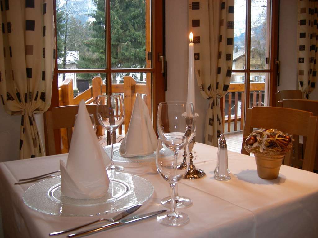 Hotel Und Apartements Im Forellenbach Fischen im Allgaeu Restauracja zdjęcie